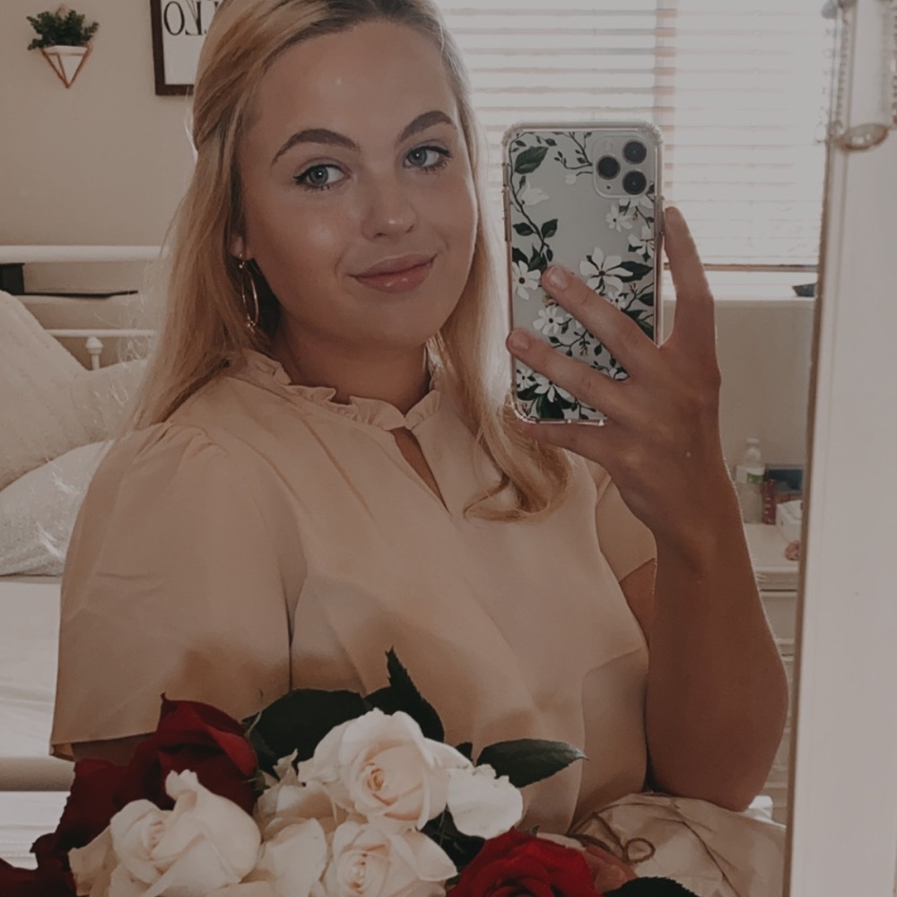 Meet your Posher, Yana